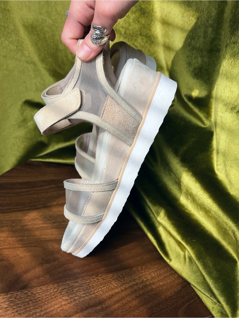 Bella Comforto Suede & Mesh Platform Wedge Sandals Cream🍦Beige Size 39 / US 8.5